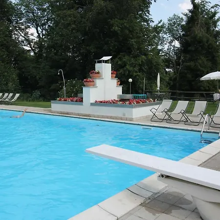 Casa Motta - Great Apartment, Lakeview And Shared Pool Holiday home *